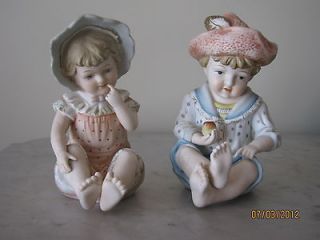porcelain figurines in Figurines