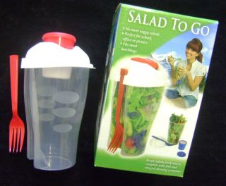 NEW SALAD TO GO LUNCH BOX, TRAVEL TUB WITH FORK & SALAD DRESSING 