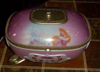 DISNEY SLEEPING BEAUTY PRINCESS CD PLAYER..GREAT FOR A GIRL TO OWN