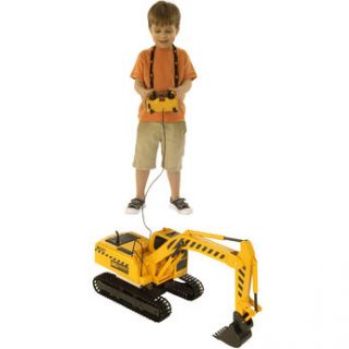 This cool 114 scale remote controlled Dickie Mega Digger features a 