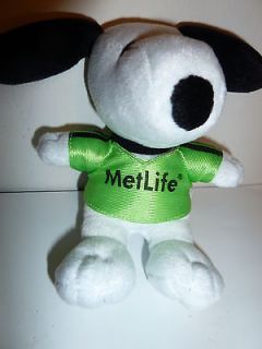   Snoopy plush doll toy MetLife promo item green soccer jersey CUTE