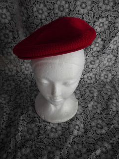 KANGOL MADE IN GREAT BRITAIN S/M RED CAP 55% POLYESTER LQQK