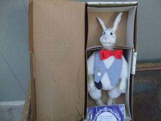 White Rabbit Doll Royal Heirloom Collection Vintage 1989 15T NRFB MIB
