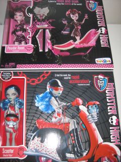 Monster High DRACULAURA doll POWDER ROOM TRU exclusive GHOULIA Scooter 