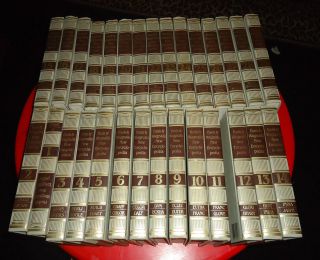 Funk and Wagnalls New Encyclopedia Volume 1 to 29. + 1983 1986 