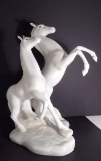 PORCELAIN HORSE STATUE BY MIQUEL REQUENA S. A. CUART DE POBLET 