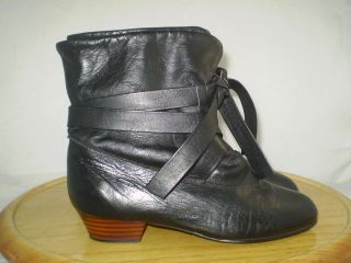   80S ANKLE BOOT Pixie Peter Pan Low Heel Black Leather Tie Strap 5.5