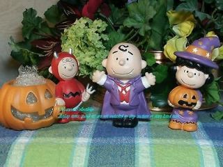 Snoopy Peanuts Gang halloween decorations Charlie vampire Lucy witch 