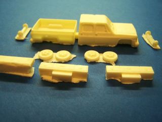   SCALE TRUCK 1977 CHEVROLET CREW CAB W/SIDE CABINETS/TOOLBOX RESIN KIT