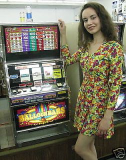 igt balloon bars slot machine w 2000 tokens 