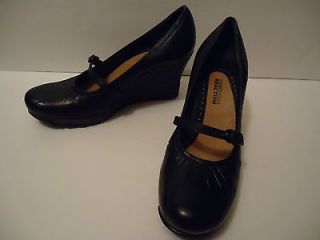 KENNETH COLE REACTION   WOMANS BLACK Baby Jane   Wedges 7M worn 1 time 