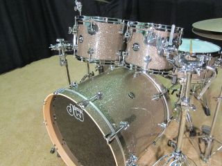 DW PERFORMANCE IN GUN METAL GLASS! 22,10,12,14 SPECIAL EDITION LIMITED 