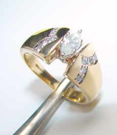 vintage 14k gold designer right hand diamond ring one day