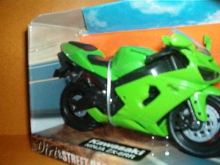 Top Moto Kawasaki Ninja ZX 12 R 118 Maisto Green Motorcycle