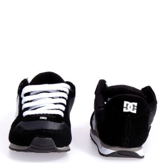 product description dc s alibi skate shoe features suede and nylon 