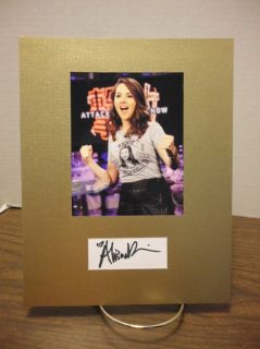 Alison Brie Autograph Attack of The Show Display Signed Signature COA 