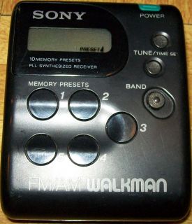 Sony Walkman Am FM Radio Clock with Digital Tuning SRF M33