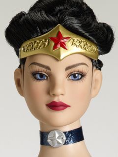 DC Stars 22 inch ia Wonder Woman LE100 Tonner doll 300786