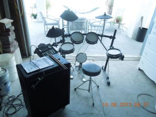 Drum Set Digital Professional w Fender Amp and Hard Case