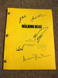 The Walking Dead cast signed script Andrew Lincoln +5