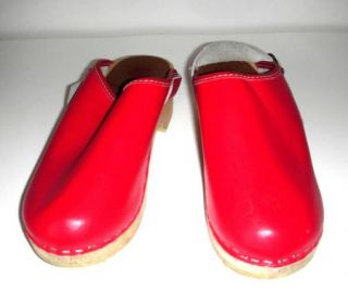 Hanna Andersson Red Clogs Gently Used Sz 34 EUR 2 5 3 US