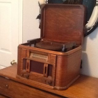 Antique Tabletop Phonograph and Radio Silvertone