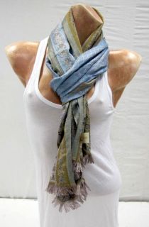 neck scarf the material is 100 % silk there is a stitching on the 