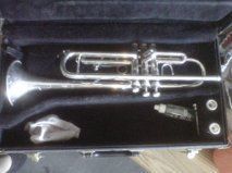 Bach TR200 Series BB Trumpet TR200S Silver