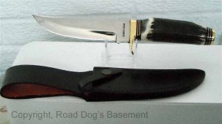 12 inch Hunting Knife With Beautiful Stag Handle   New in Box   Free 