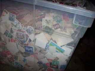 STAMP COLLECTION OFF PAPER Worldwide Lot   2 oz 1000+ Stamps