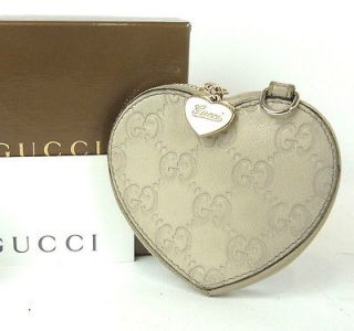 AUTHENTIC GUCCI GG LOGO HEART SHAPED BEIGE LEATHER COIN PURSE WALLET 
