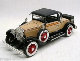 1927 Cadillac 314 Roadster 1:32 Die Cast Signature Models 32352