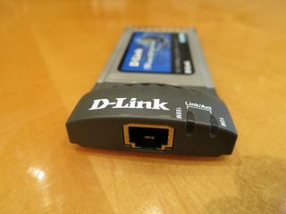 Link Fast Ethernet 10 100 Mbps CardBus PC Card DFE 690TXD