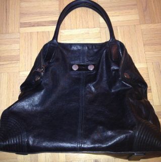Alexander McQueen Black Demanta Medium Leather Handbag