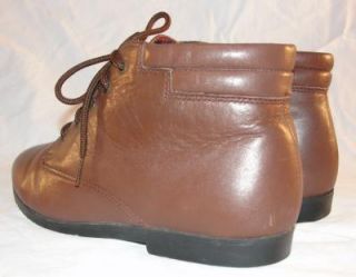 Size 6 W (wide) Manufacturer Dannex Color Brown (Whiskey 