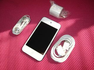 Apple iPod touch 4th Generation White 32 GB seller refurbished w 
