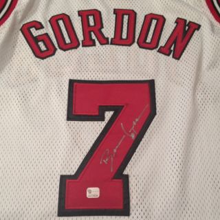 BEN GORDON autographed CHICAGO BULLS signed jersey   COA from GAI 