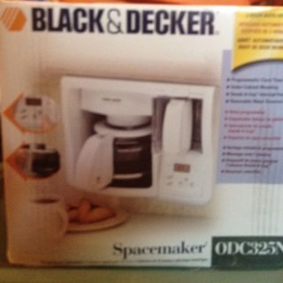 NEW~ Black & Decker SpaceMaker Under Cabinet Mounted Coffee Maker 