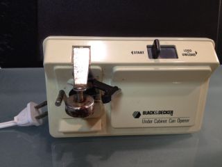 Black and Decker Under Cabinet Electric Can Opener Works