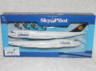 Sky Pilot Boeing 747 400 Lufthansa Airlines Display Model ~ SHIPS FREE 
