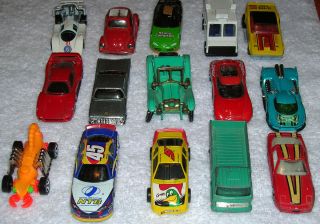 MIX LOT 15 TOTAL HOT WHEELS MATCHBOX LESNEY AND OTHERS CARS TRUCK 