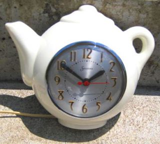 Vintage 50s Sessions Teapot electric kitchen wall clock Works
