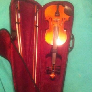    Cecilio MV400 4 4 Full Size Rosewood Solid Violin Case 2 Bows Rosin