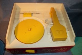 Vintage Fisher Price Music Box wind up Record Player 995 100% complete 