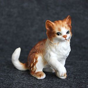 Vintage Lefton Persian Cat Figurine Feline Kitty Collectible Cream 
