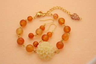 ivory chrysanthemum carn elian bracelet earrings set