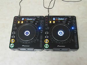 Pair of Pioneer CDJ 1000 MK2 CD Turntables