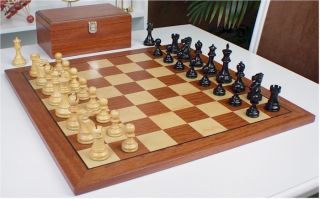 club staunton chess set in eboninzed boxwood with mahogany chess board 