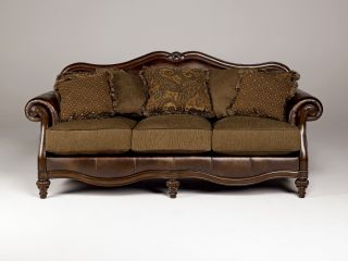 claremore antique classics traditional sofa set