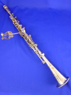  Champlain Paris Silver Tone Clarinet K3917 Lyre Music Holder
